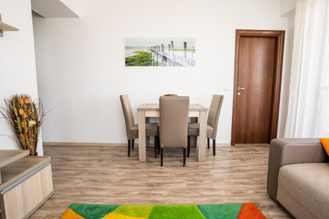 Summerland Sea-View Luxury Apartment ママイア エクステリア 写真