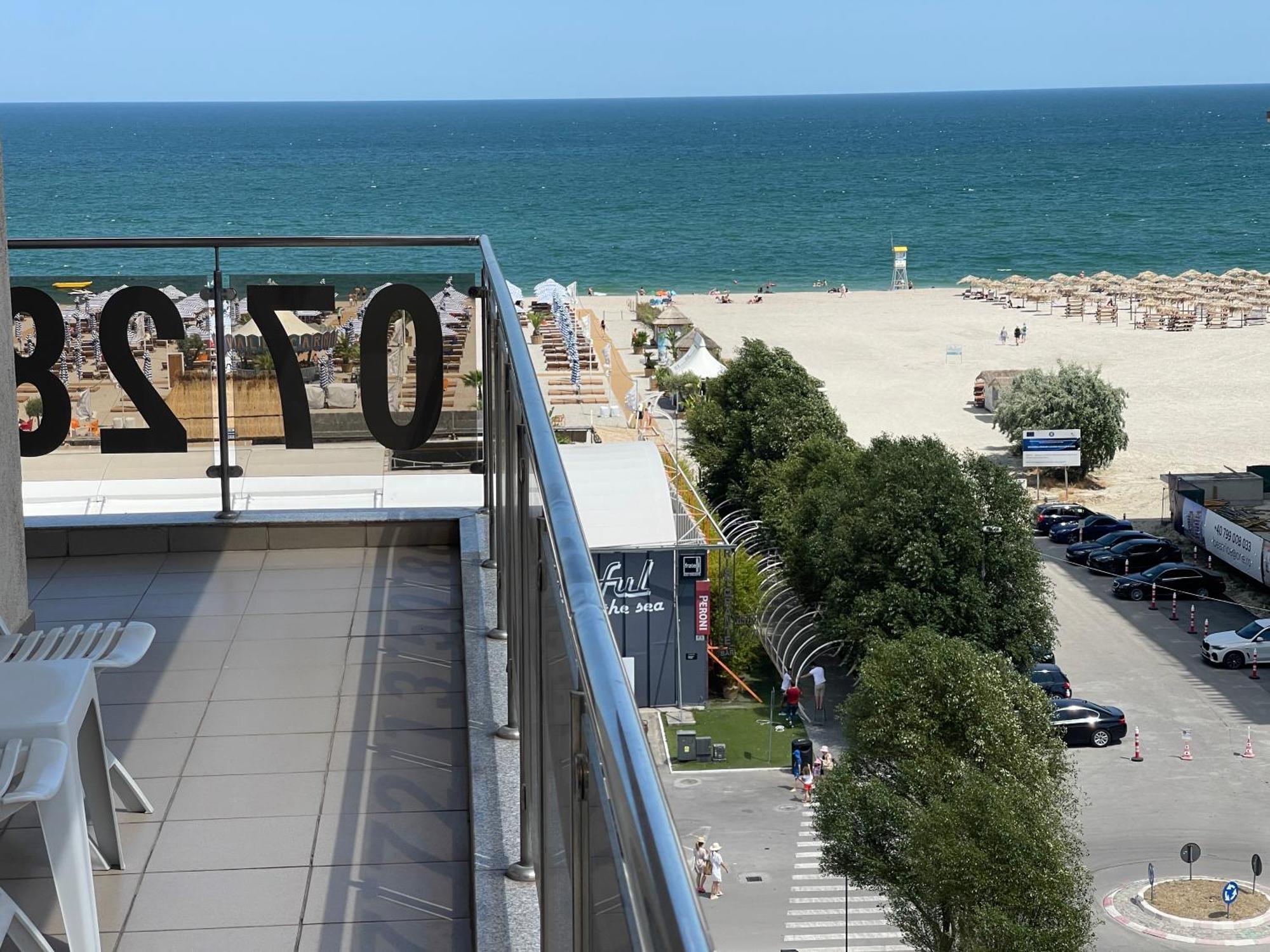 Summerland Sea-View Luxury Apartment ママイア エクステリア 写真