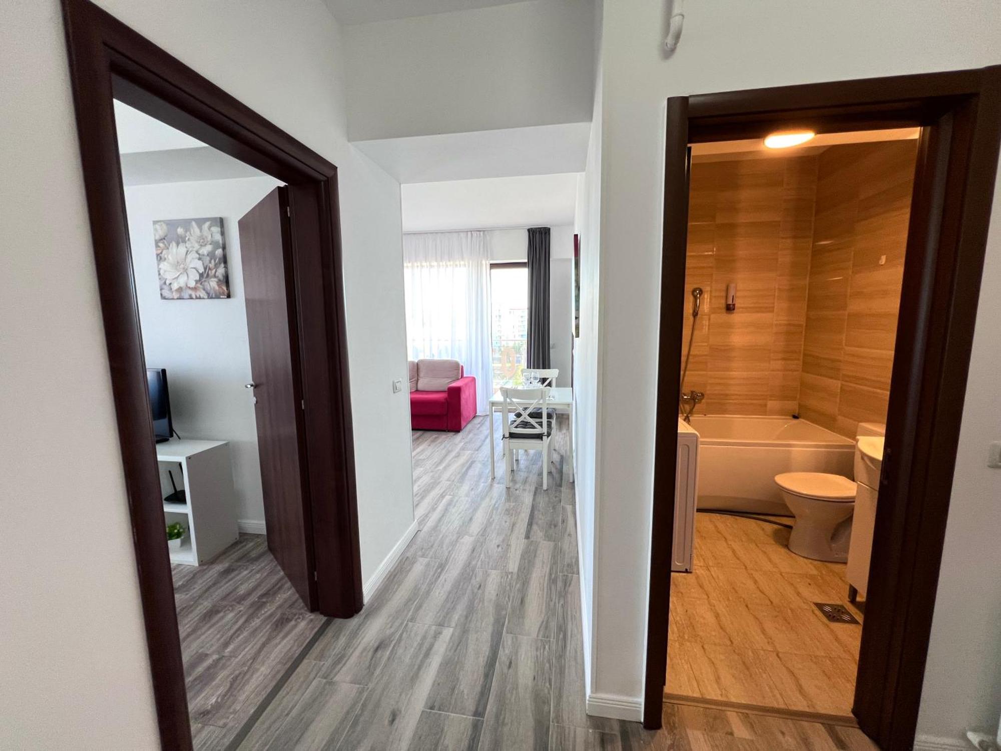 Summerland Sea-View Luxury Apartment ママイア エクステリア 写真